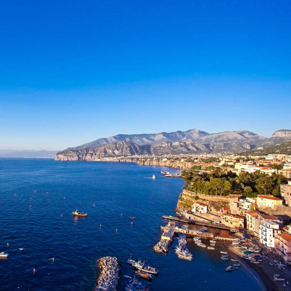 Sorrento Positano e Napoli <br><em>8 ore</em></br> - immagine 3
